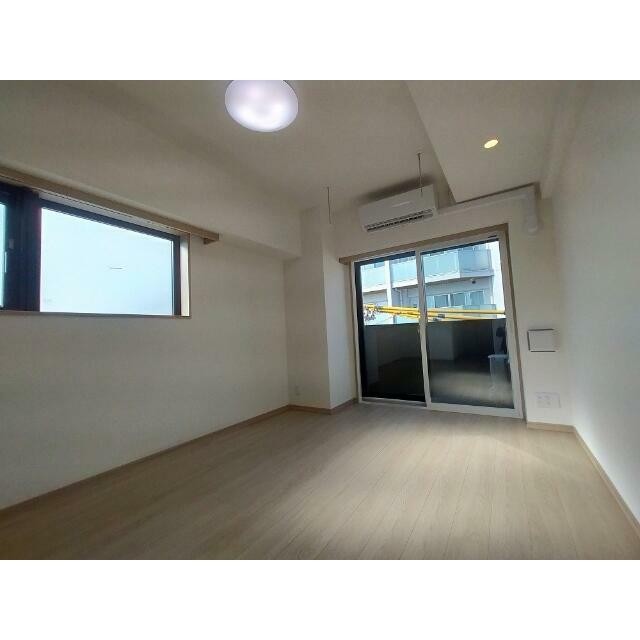 (居間)