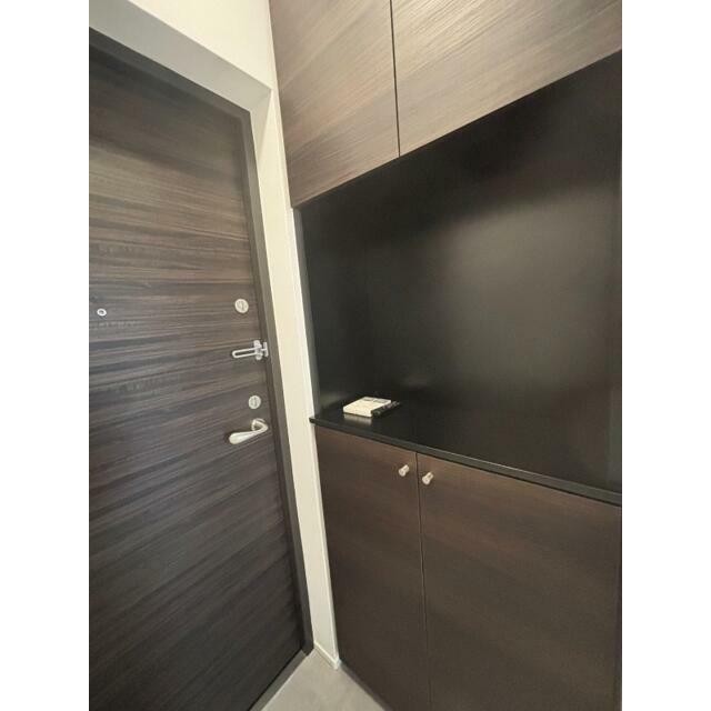 (玄関)