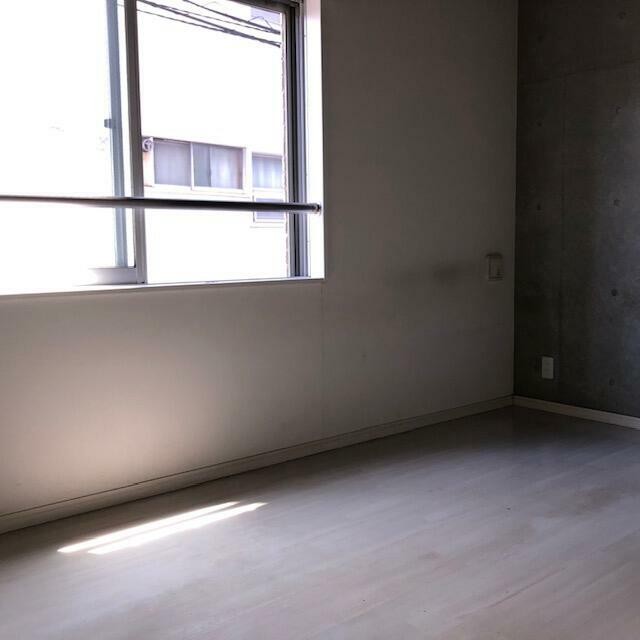 (居間)