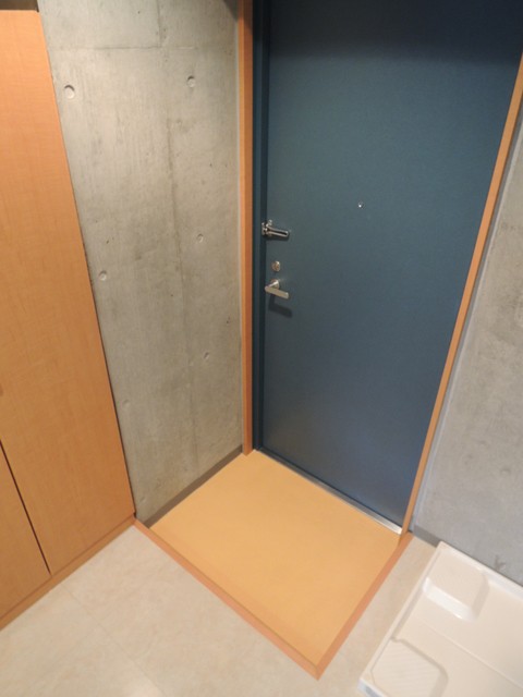 (玄関)
