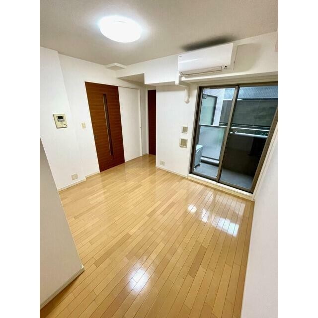 (居間)