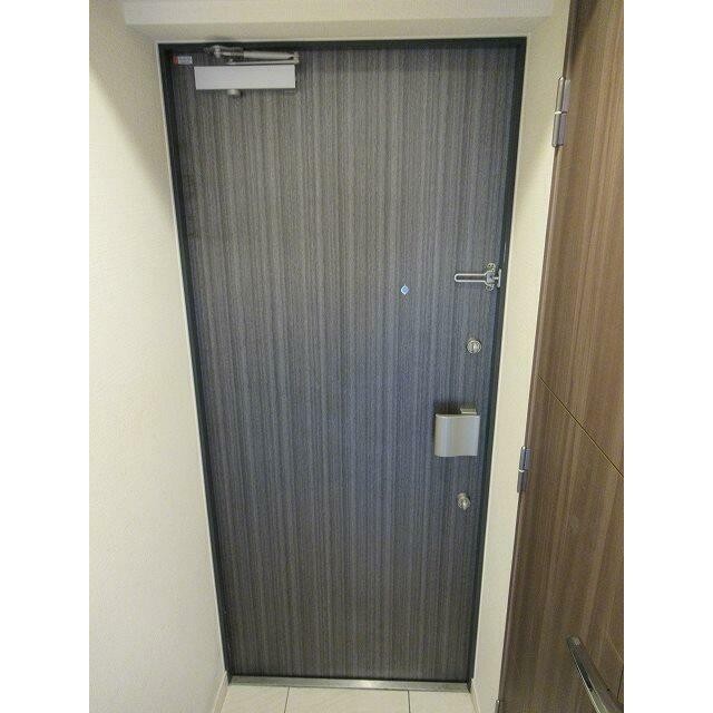 ※同仕様写真含む(玄関)