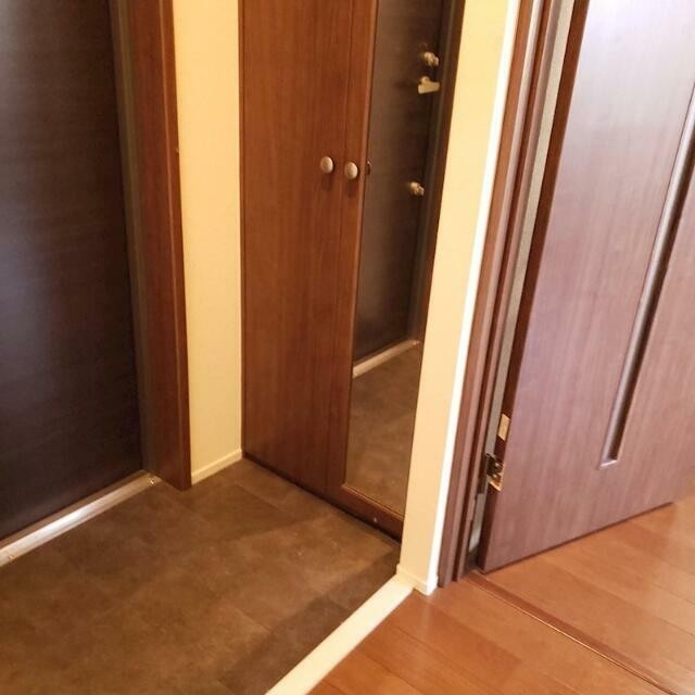 (玄関)