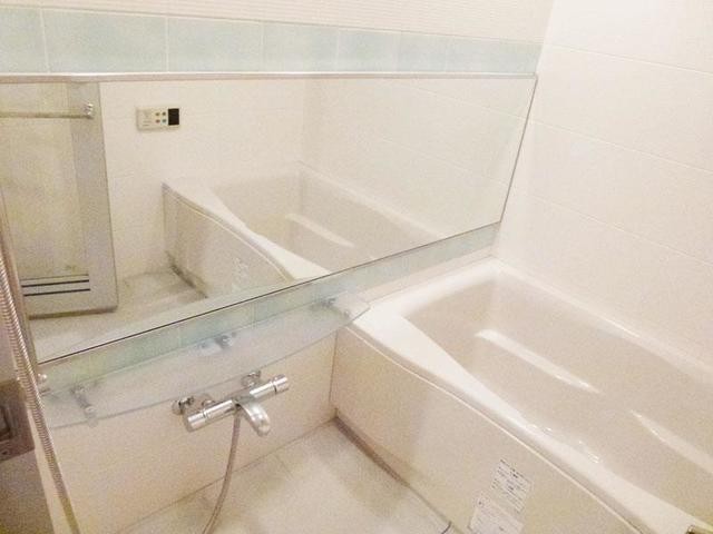 ※写真は同タイプ住戸です。(風呂)