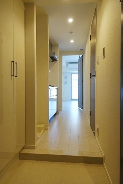 ※写真は同タイプ住戸です。(玄関)