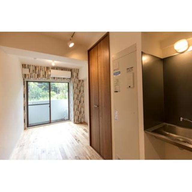 ※写真は同タイプ住戸です。(居間)