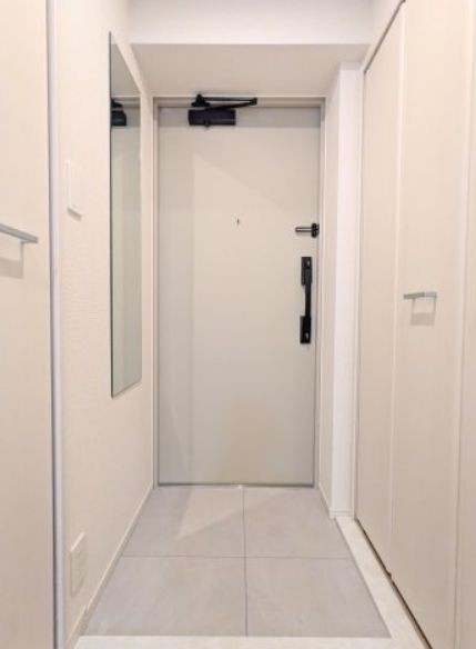 ※同仕様写真含む(玄関)