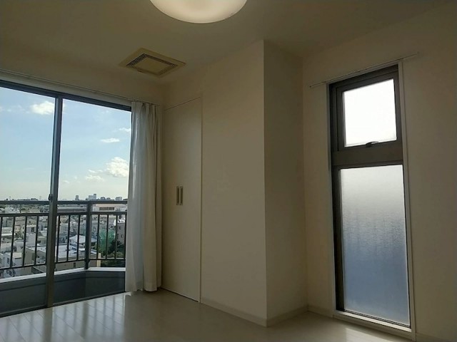 (玄関)