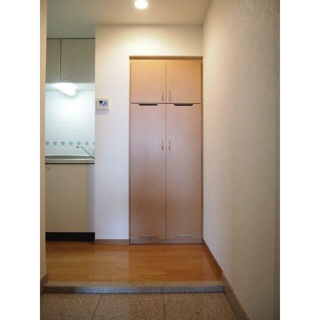 (玄関)
