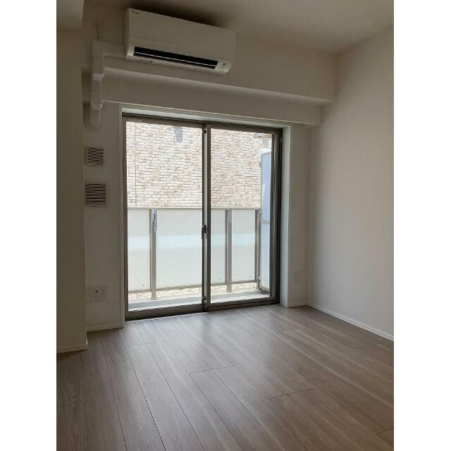 (居間)