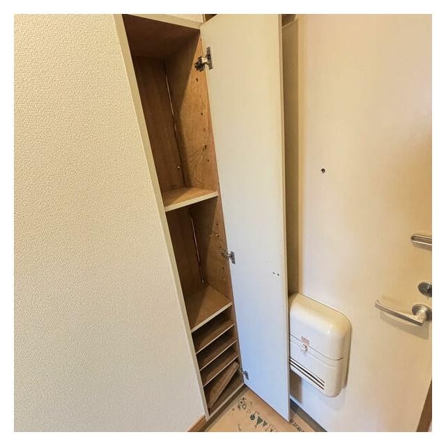 ※同仕様写真含む(玄関)