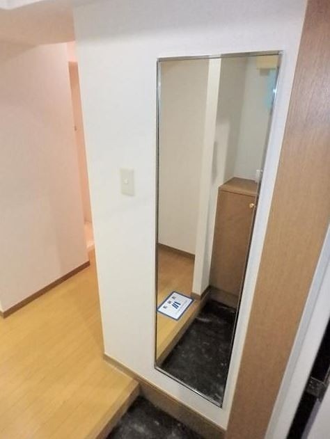 (玄関)