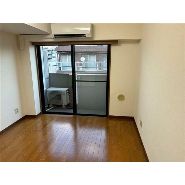 (居間)