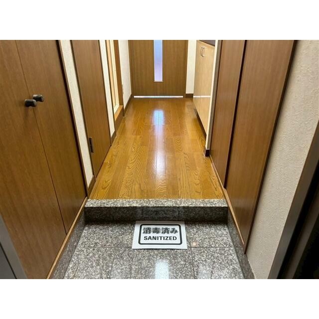 (玄関)