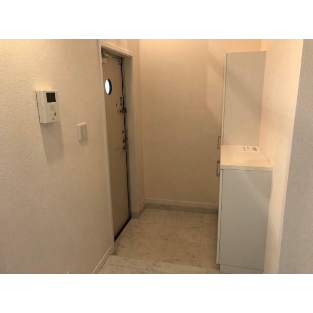 (玄関)