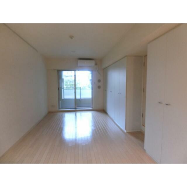 (居間)