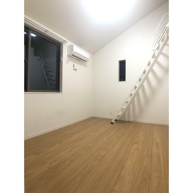 (居間)