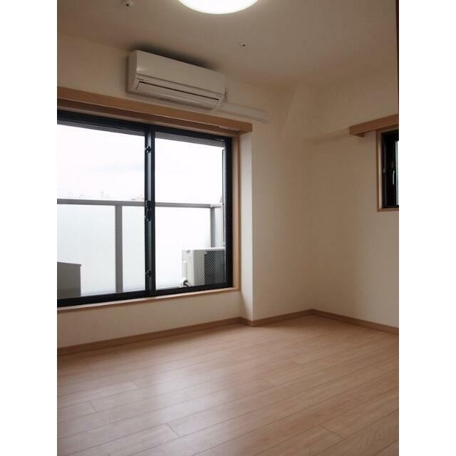 (居間)