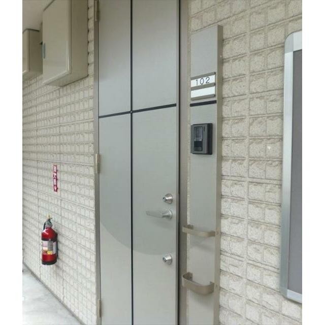 (玄関)