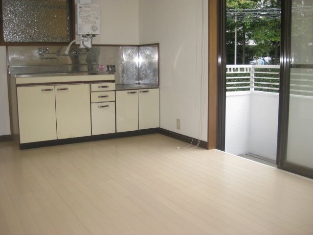(居間)