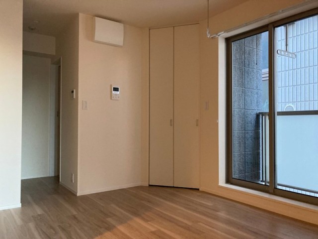 (居間)