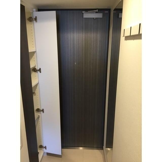 ※同仕様写真(玄関)