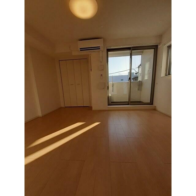 (居間)