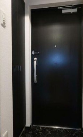 (玄関)