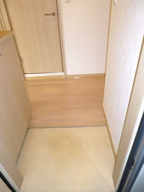 (玄関)