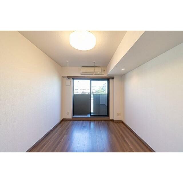 (居間)