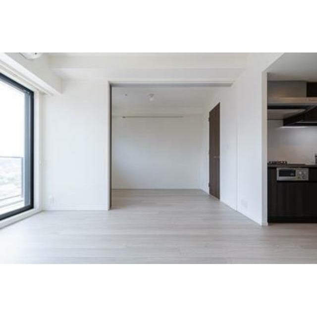 ※写真は同タイプ住戸です。(居間)
