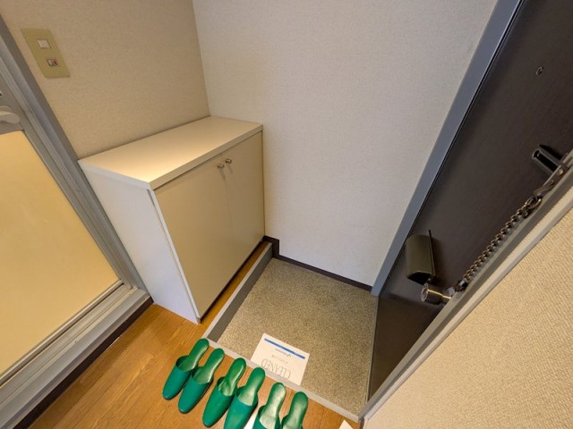 (玄関)