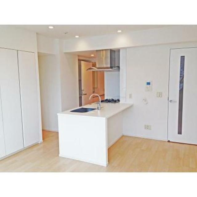 ※写真は同タイプ住戸です。(居間)
