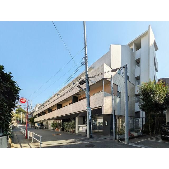 港区南麻布4丁目 【賃貸居住】マンション