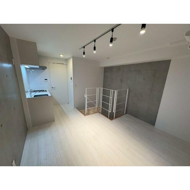 (居間)