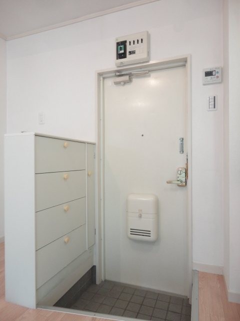 (玄関)