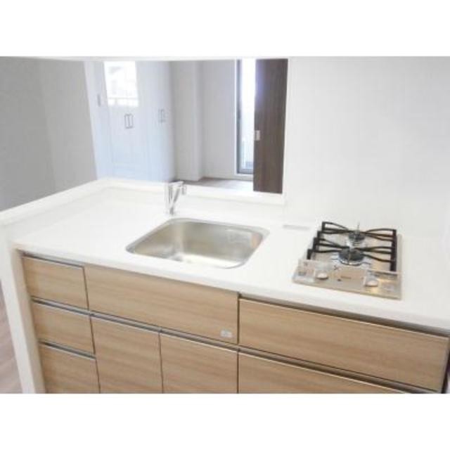 ※写真は同タイプ住戸です。(キッチン)