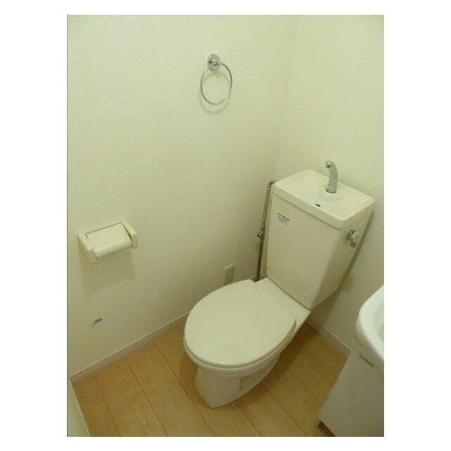 嬉しいバス・トイレ別(内装)