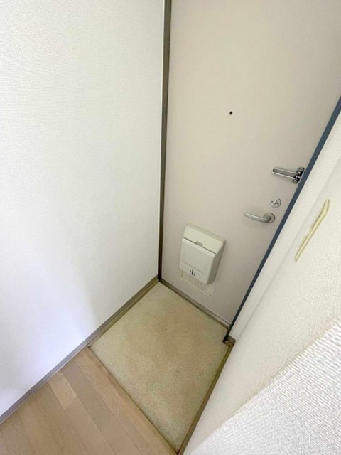 (玄関)