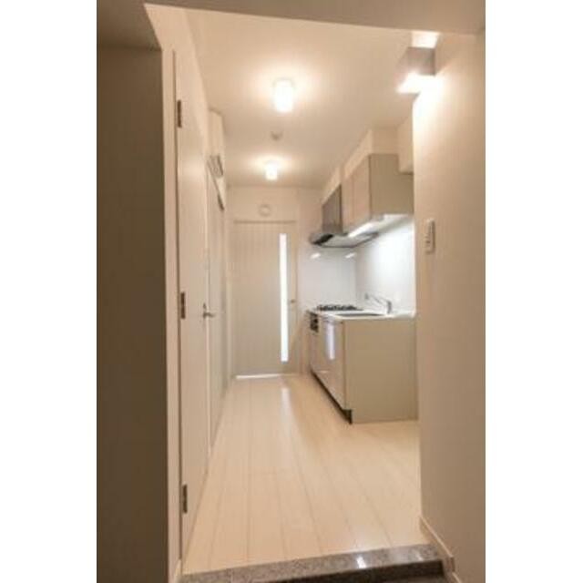 ※写真は同タイプ住戸です。(玄関)