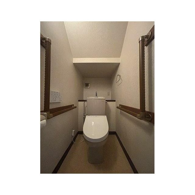 トイレ（内装前）(内装)