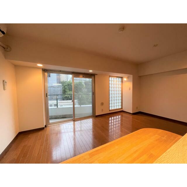 ※同タイプ別室参考写真※ 閑静な住宅街に位置しており、落ち着いた住環境が魅力のお部屋です◎