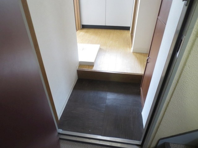 (玄関)