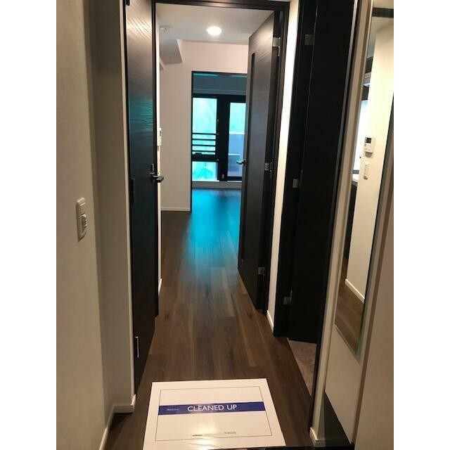 (玄関)