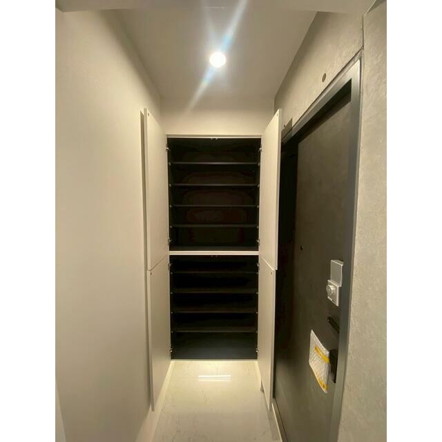(玄関)
