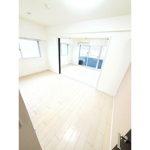 (居間)