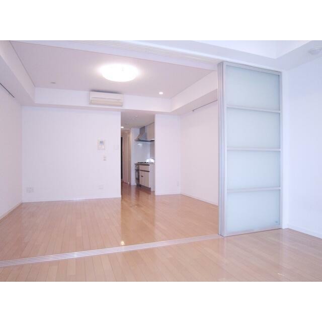(居間)