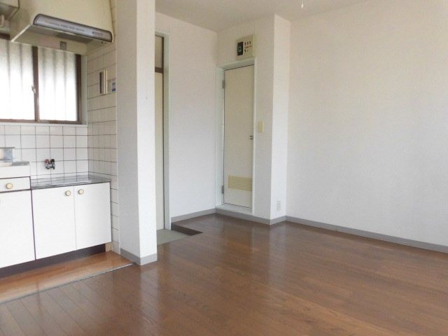 (居間)