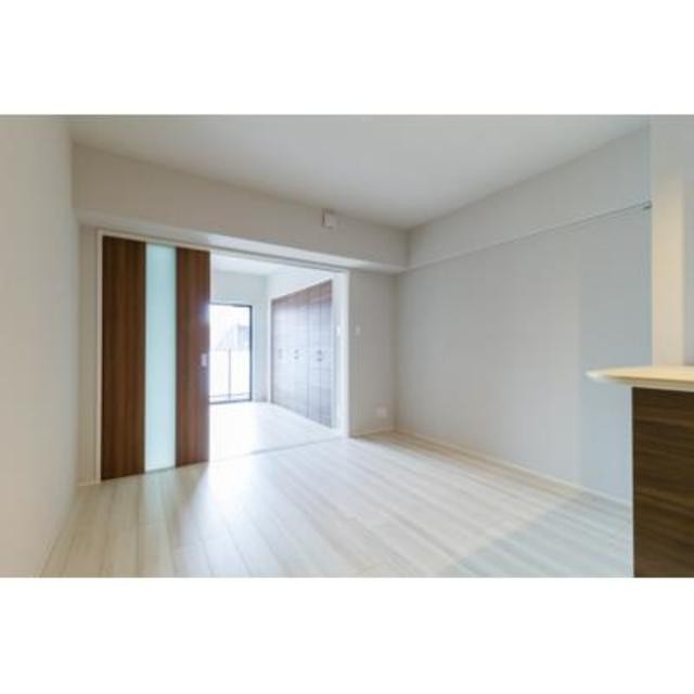 ※写真は同タイプ住戸です。(居間)