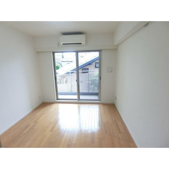 (居間)